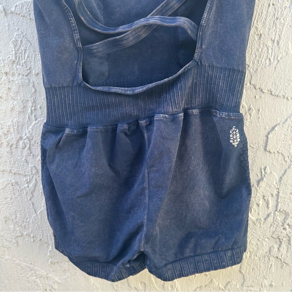 FREE PEOPLE Movement Romper Runsie Women Size M/L Good Karma Gray Yoga Athletic - Picture 8 of 9